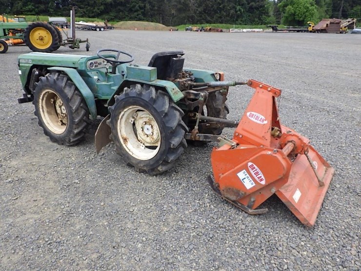 ferrari-85-tractor-image-7