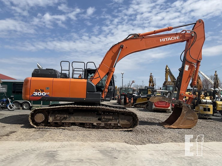 2019-hitachi-zx300-lc-6-image-5