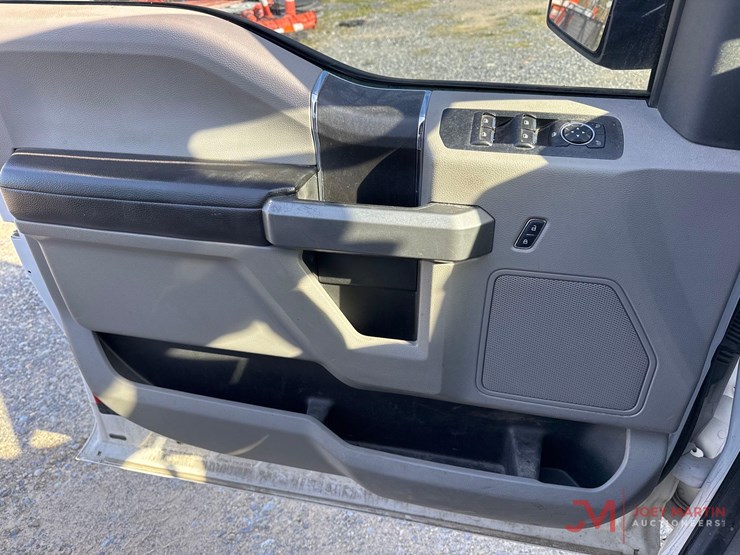 2018-ford-f150-xlt-image-36