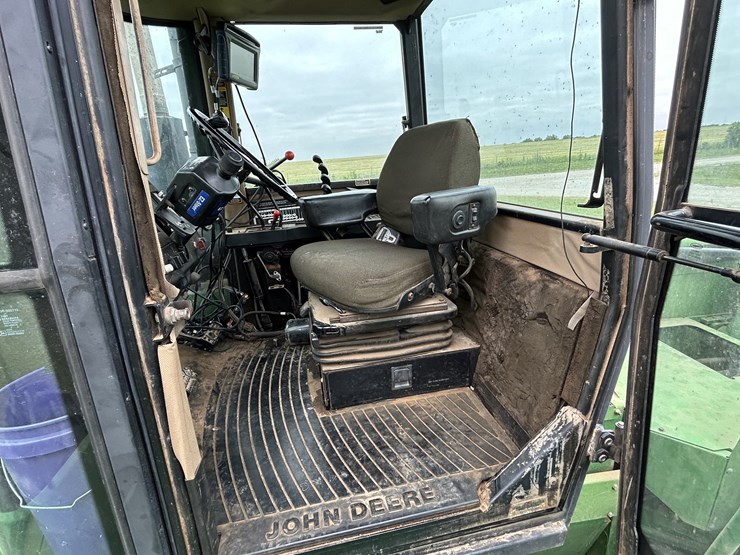 1996-john-deere-8770-image-40