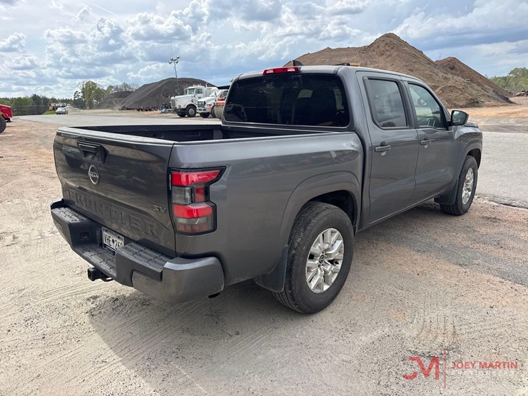 2022-nissan-frontier-image-3