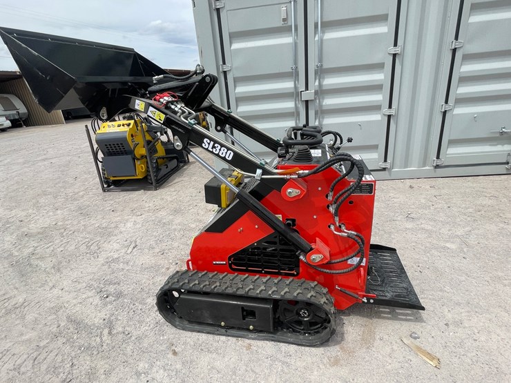 #3051-•-unused-2026-skid-steer-loader-image-4