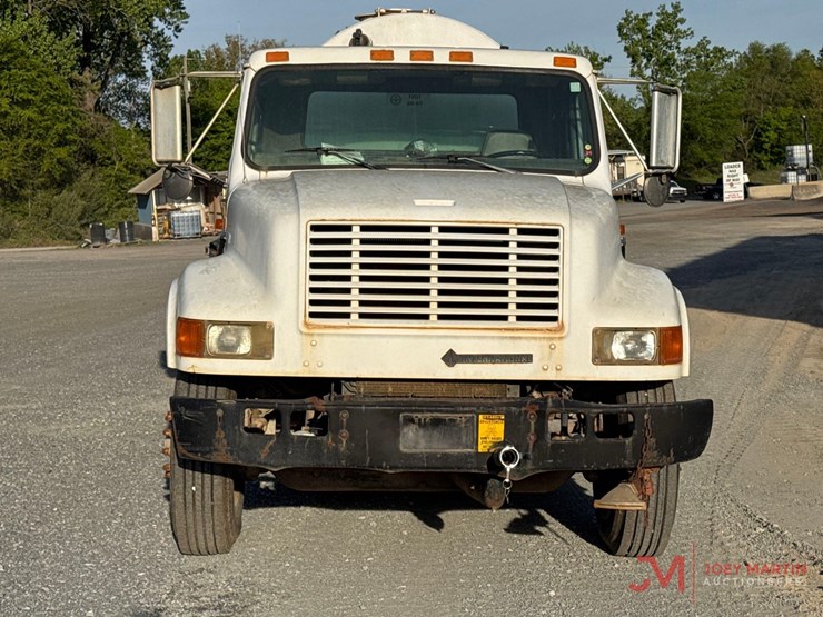 1995-international-4900-image-7