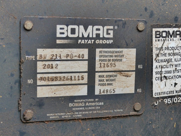 2012-bomag-bw211-image-15
