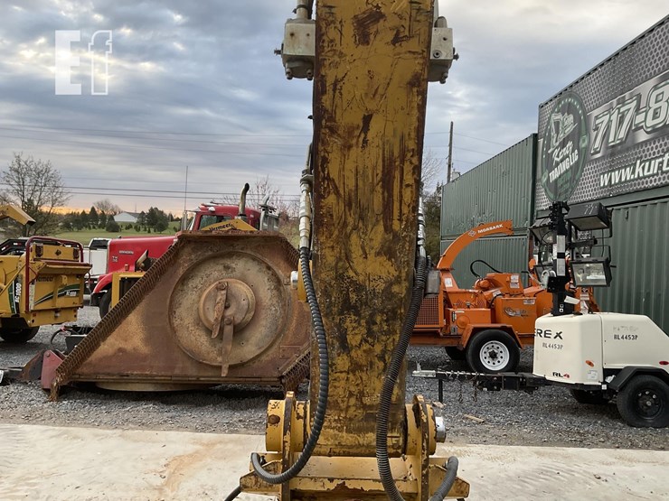 2015-caterpillar-m313d-image-10