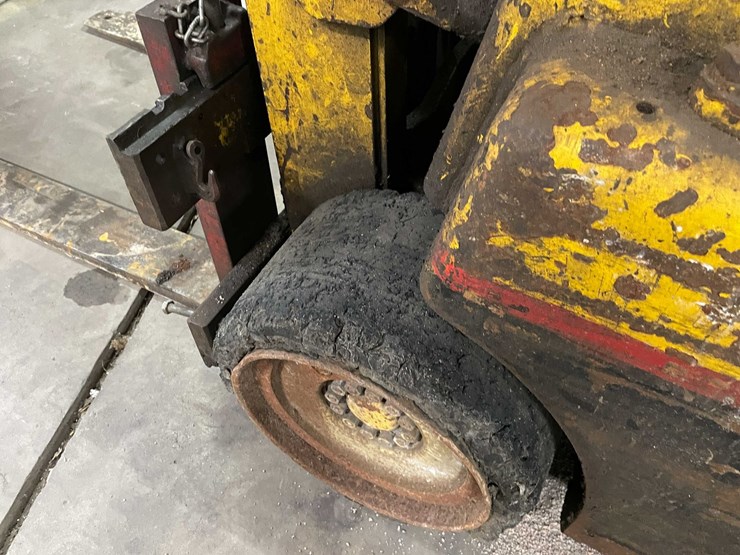 #1486-•-hyster-40-forklift-(g)-image-6