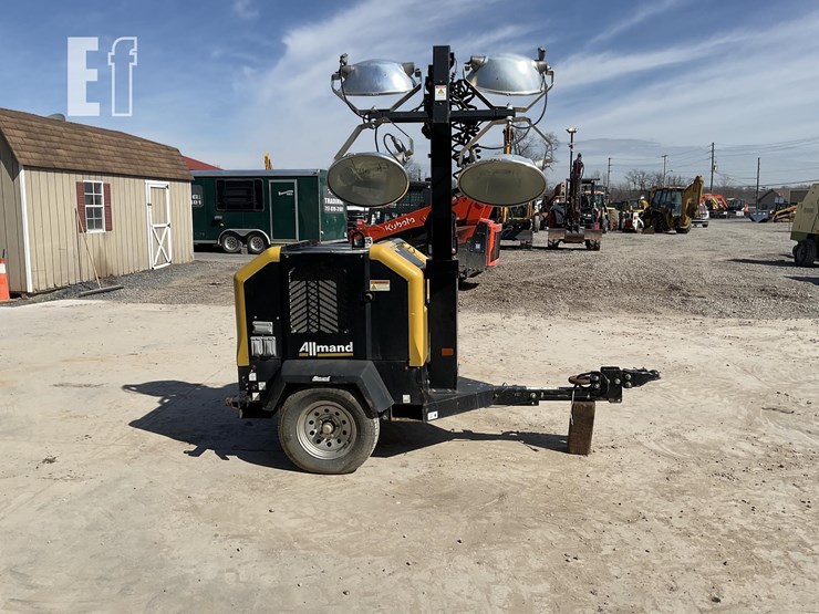 2019-allmand-bros-night-lite-v-series-image-5