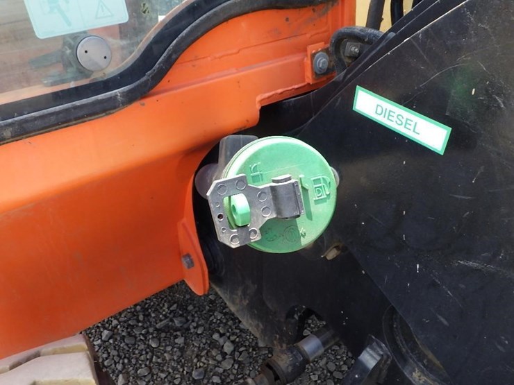 2015-jlg-g5-18a-image-9