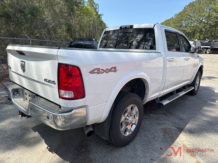 2018-dodge-2500-image-2