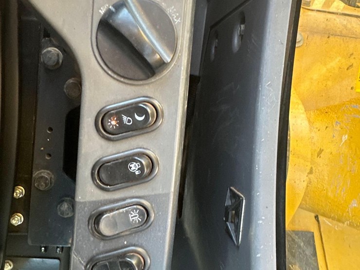 2021-komatsu-pc138us-11-image-36