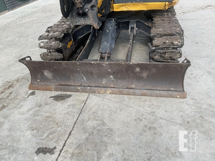 2023-deere-85g-image-14