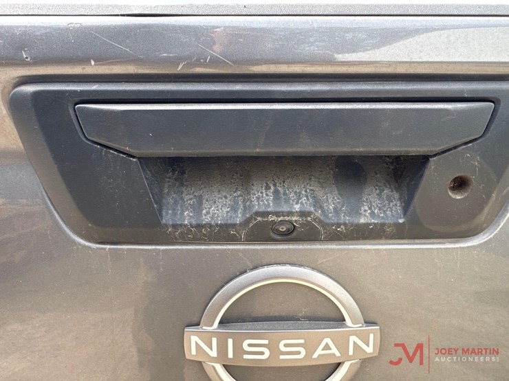 2022-nissan-frontier-image-13