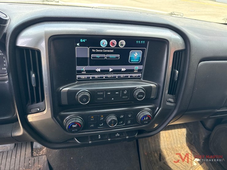 2015-chevrolet-silverado-1500-lt-image-34