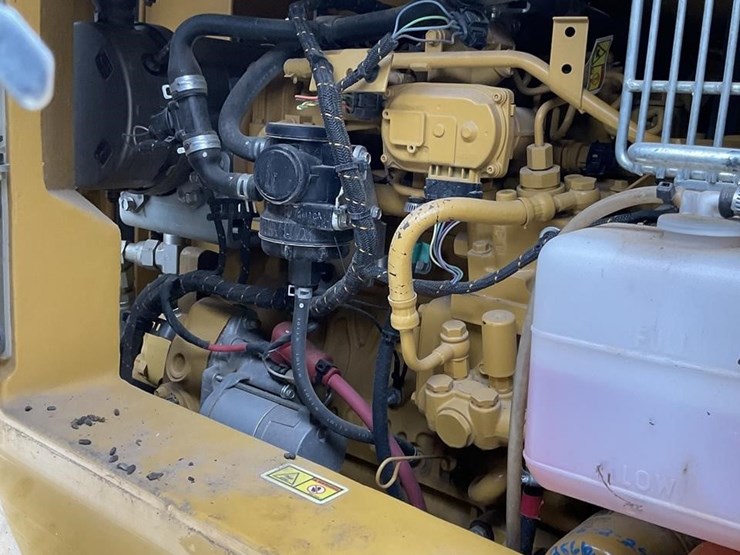 2021-caterpillar-306cr-image-18