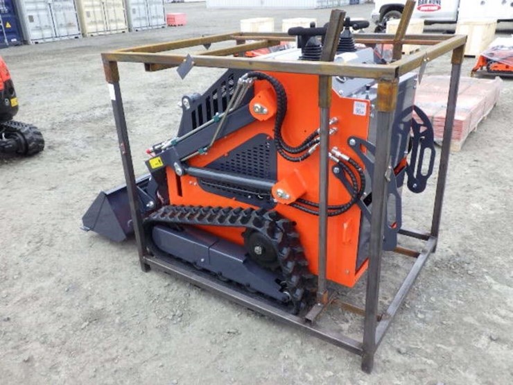 2026-tpm-t460-skid-steer-tracked-loader-image-2