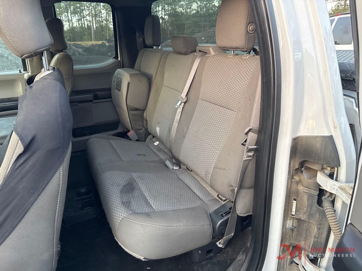 2018-ford-f150-xlt-image-16
