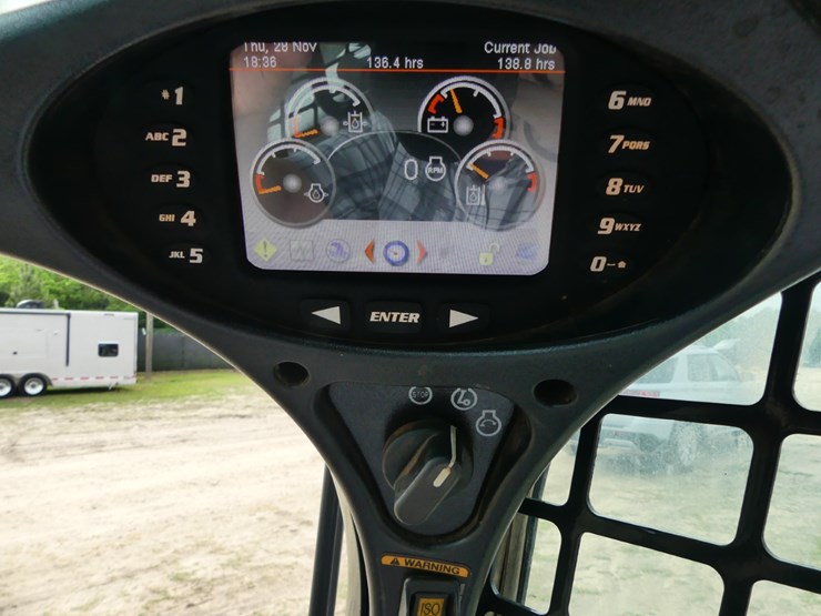 2023-bobcat-t770-image-15