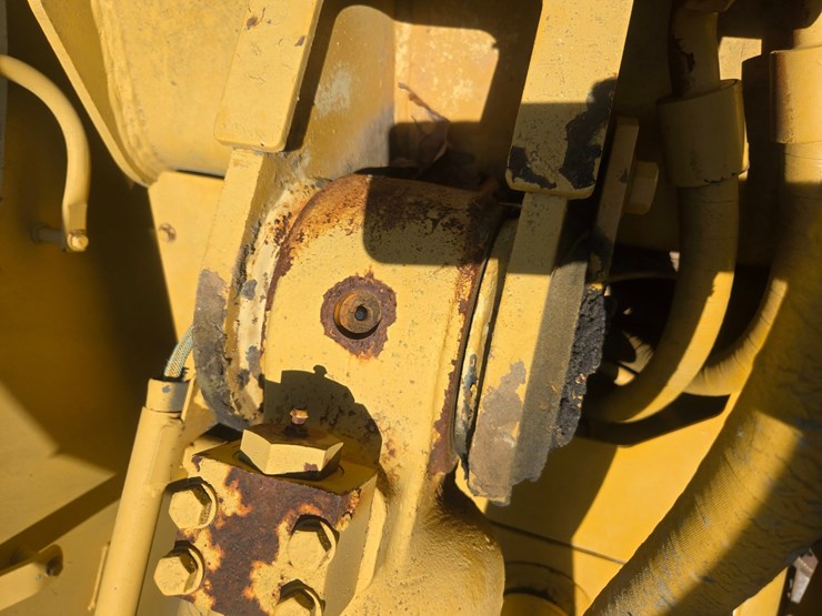 caterpillar-963-image-108