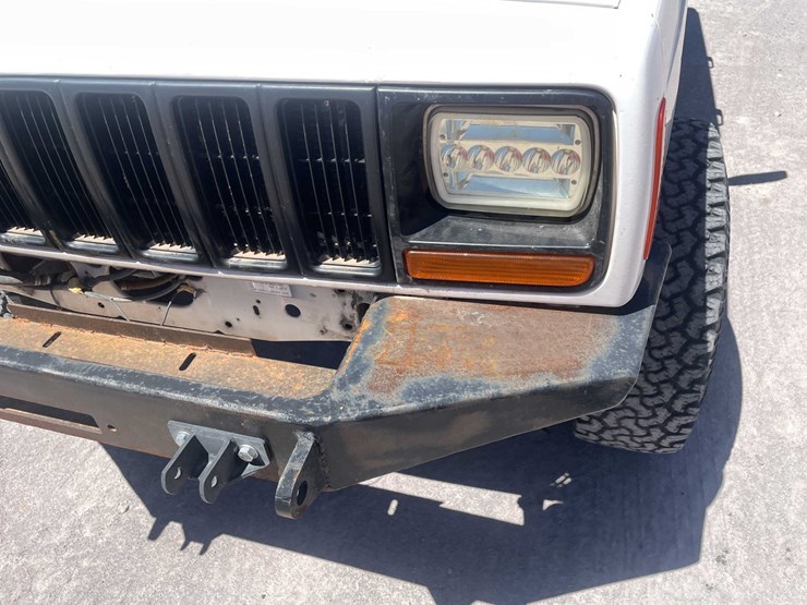 #152-•-2000-jeep-4x4-(has-tx-rebuilt-salvage-title)-image-25