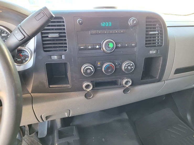 2008-chevrolet-silverado-2500-image-14