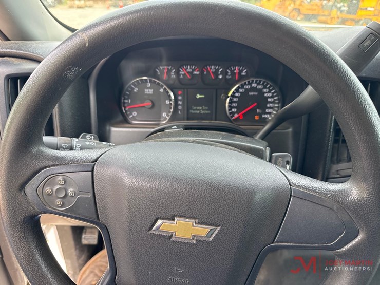 2017-chevrolet-silverado-1500-image-33