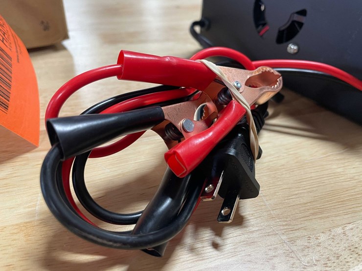 #2580-•-smart-battery-charger-(cw)-image-13
