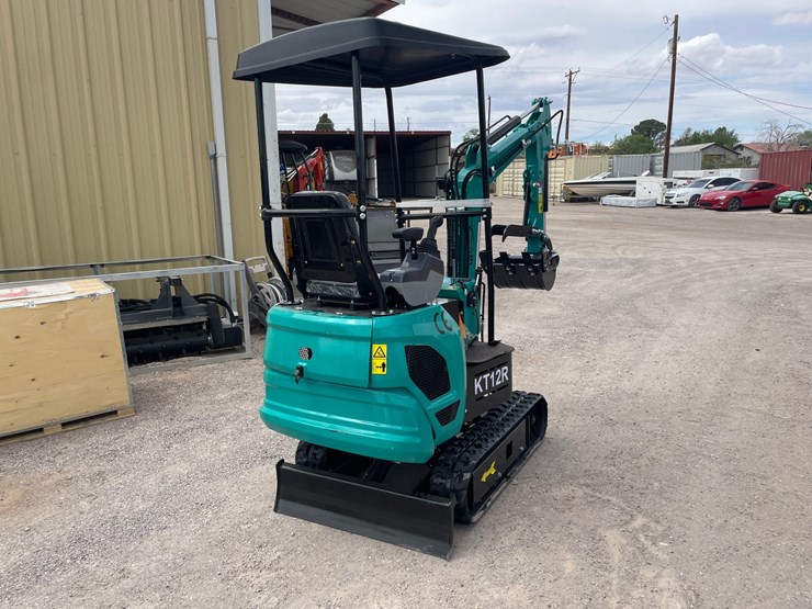 #3009-•-unused-2026-cfg-mini-excavator-image-5
