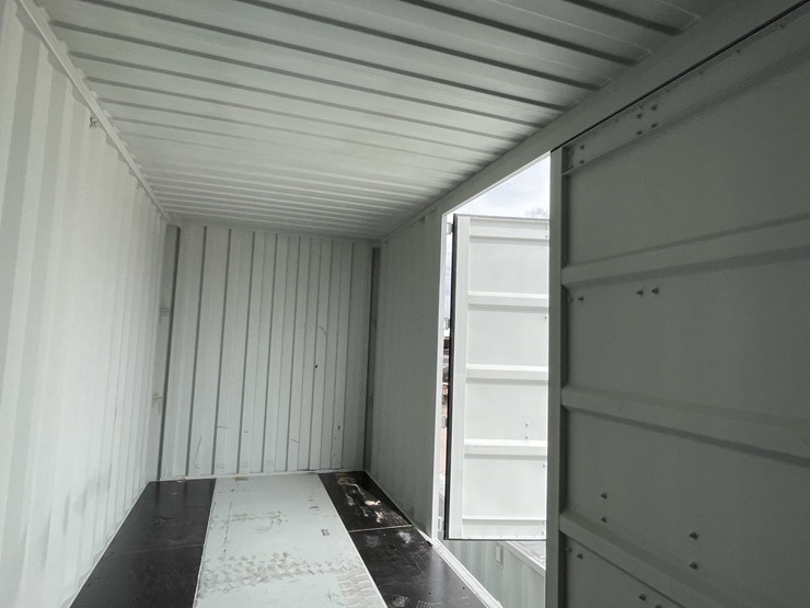 #101-•-40'-high-cube-multi-door-container-image-14