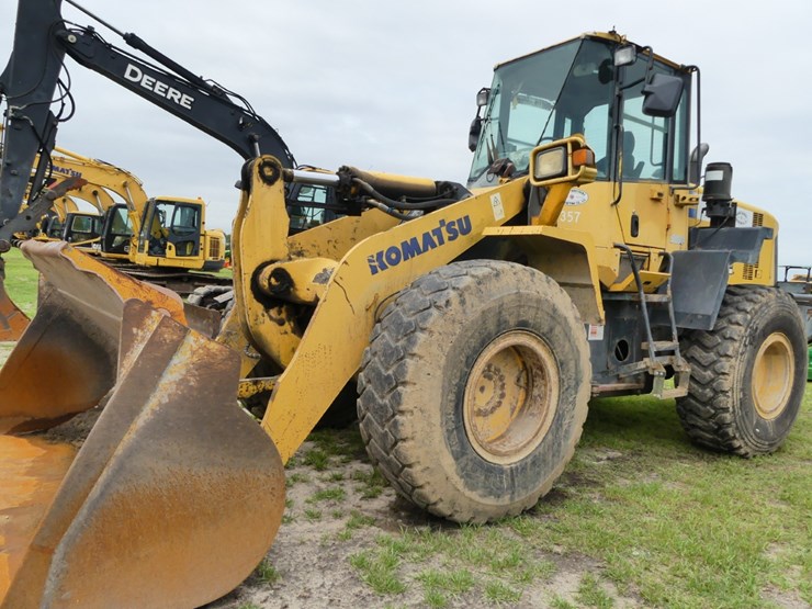 komatsu-wa320-image-2