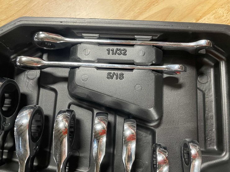 #2581-•-22-piece-ratchet-wrench-set-(cw)-image-5