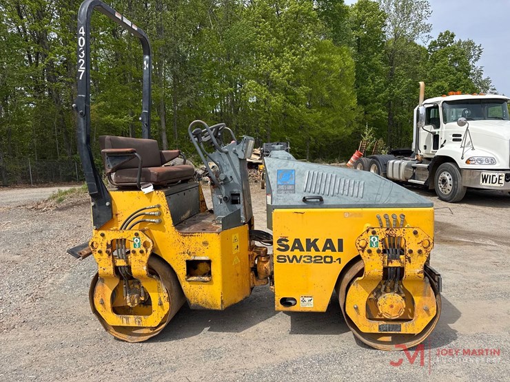 2015-sakai-sw320-1-image-2