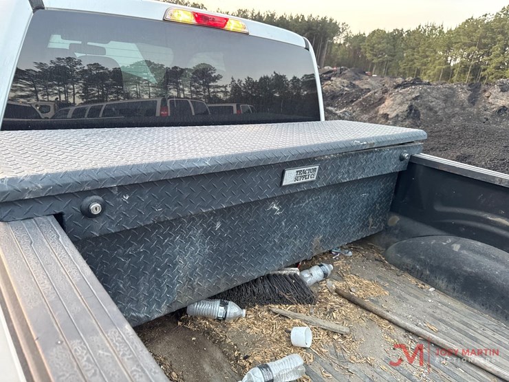 2018-ford-f150-xlt-image-8