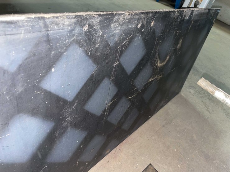 #2540-•-black-plastic,-1/2"-thick-(pr13)-image-4