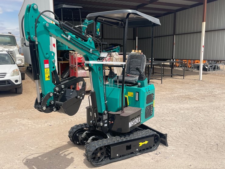 #3005-•-unused-2026-cfg-mini-excavator-image-1