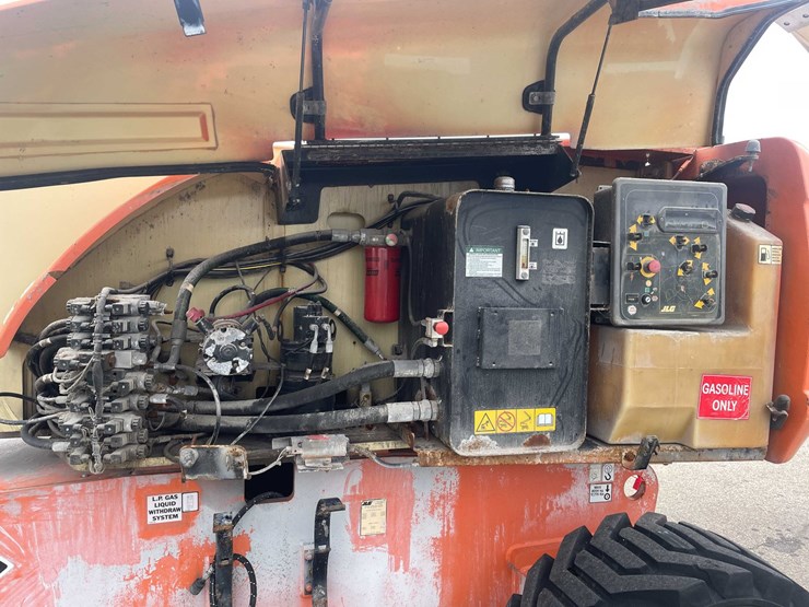 #1482-•-jlg-boom-lift-(of)-image-40