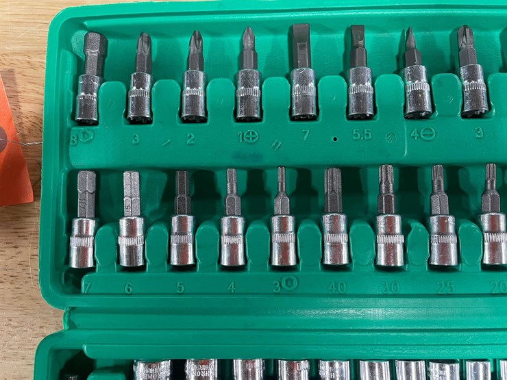 #2567-•-46-piece-socket-set-(cw)-image-2