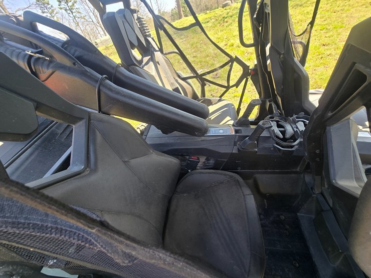 #23790-•-2020-can-am-commander-800r-image-57