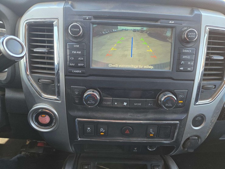 2017-nissan-titan-image-16