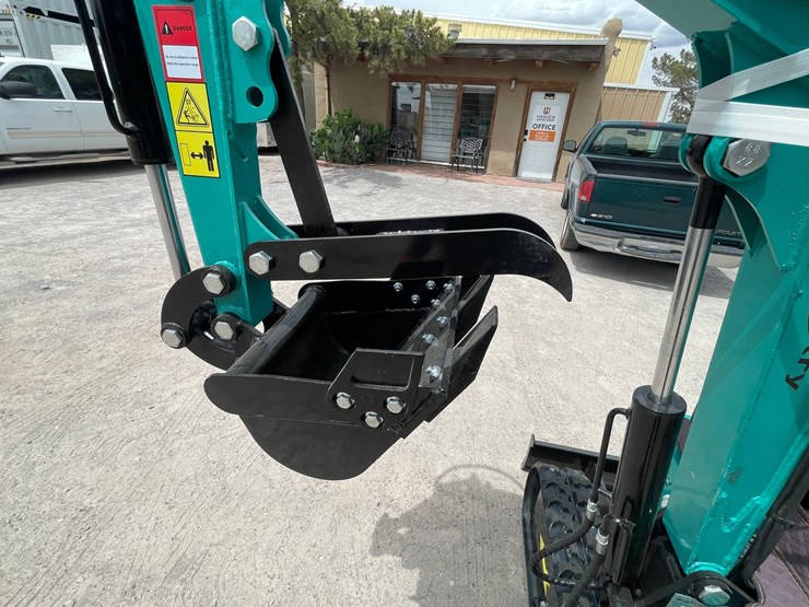 #3012-•-unused-2026-cfg-mini-excavator-image-13