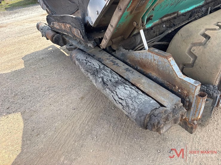 vogele-vision-5200-2-tracked-asphalt-paver-image-10