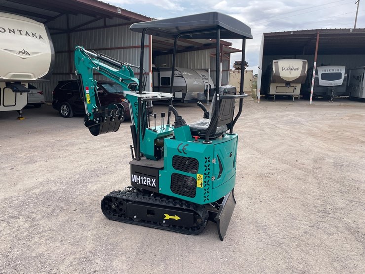 #3004-•-unused-2026-cfg-mini-excavator-image-4
