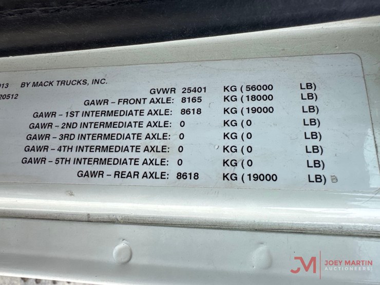 2014-mack-granite-gu713-image-44
