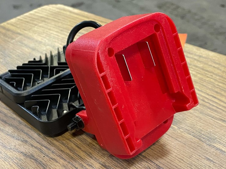 #2532-•-milwaukee-compatible-18-v-cordless-led-worklight-(pr13)-image-4