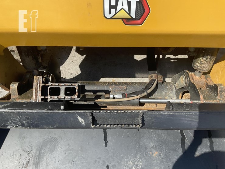 2022-caterpillar-259d3-image-12