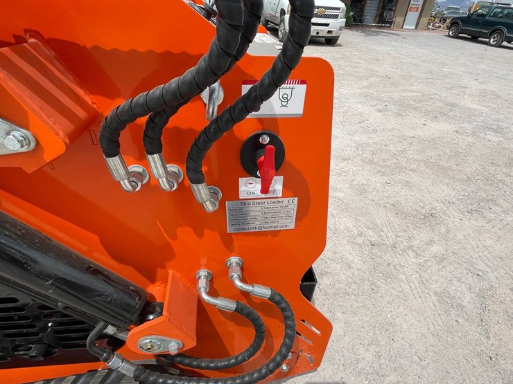 #3052-•-unused-2026-skid-steer-loader-image-13