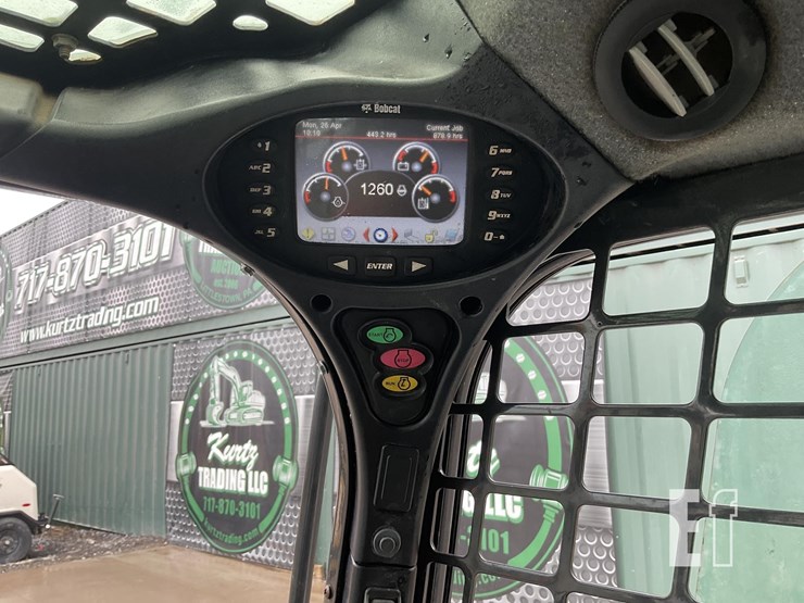 2011-bobcat-s750-image-15