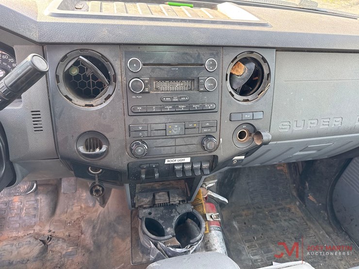 2015-ford-f250-xl-image-34
