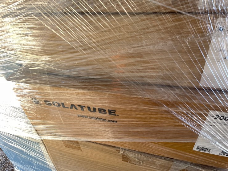 #189-•-pallet-of-solatube-products-image-8