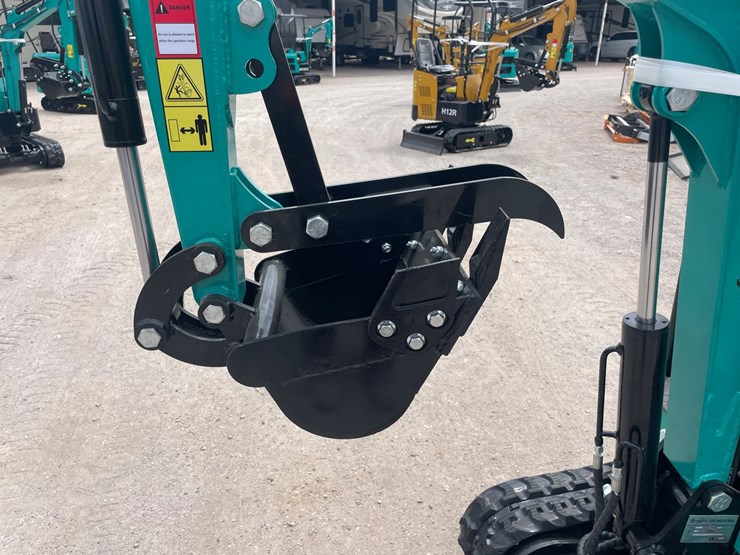 #3010-•-unused-2026-cfg-mini-excavator-image-6