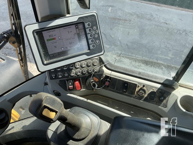 2017-caterpillar-926m-image-13